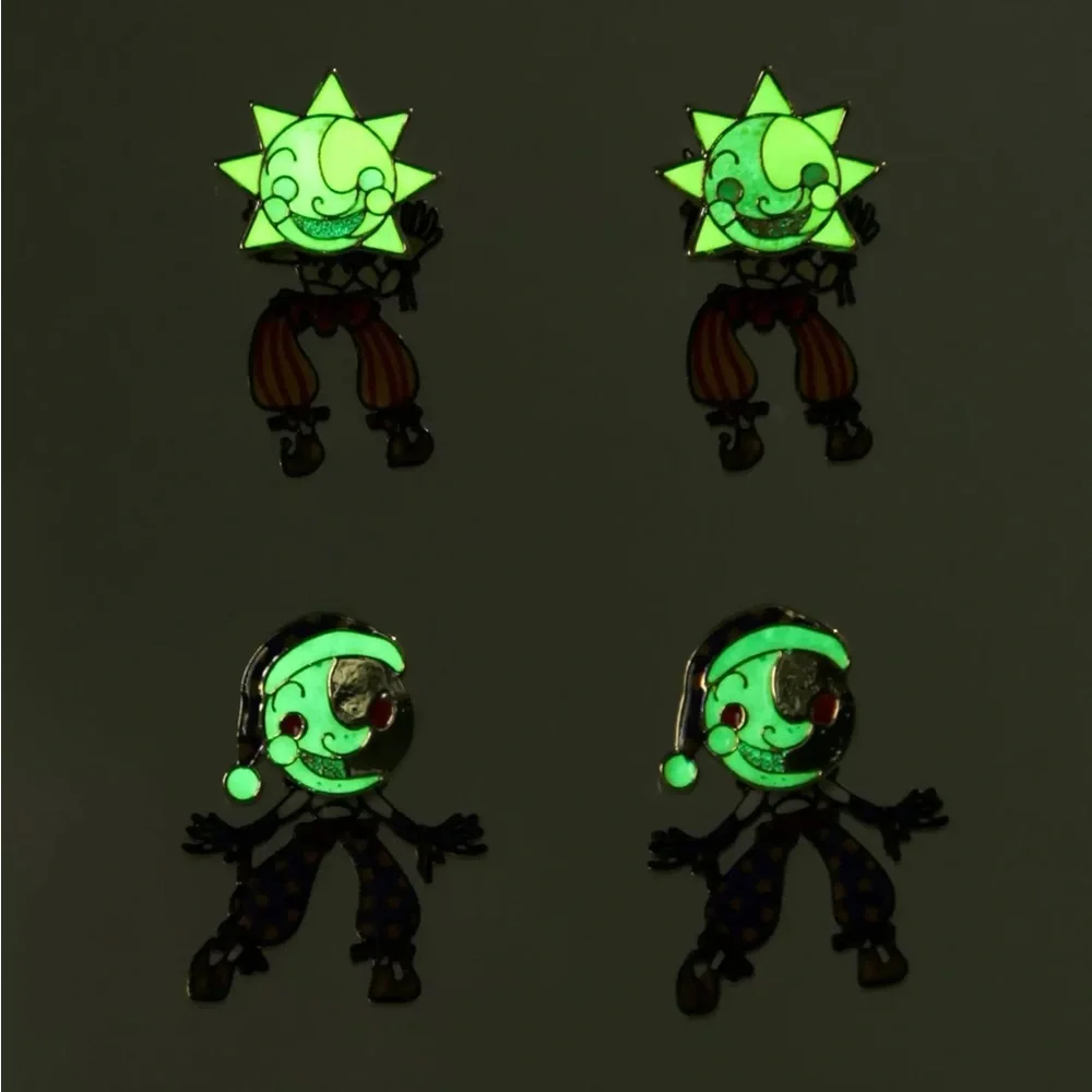 Five Nights At Freddy's‎ Sun & Moon Glow-In-The-Dark Drop Earrings Hot Topic